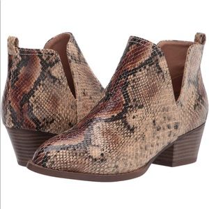 Chinese Laundry Snake Skin Boots